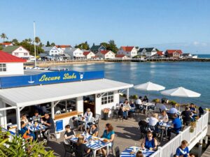 DryDock Seafood & Spirits restaurant exterior