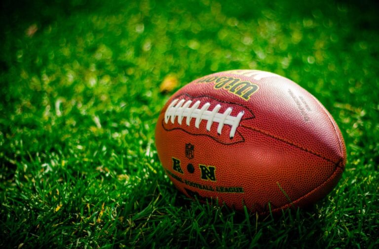 Seahawks LB Risher Makes Touchstone Bowl in Hilton Head Island